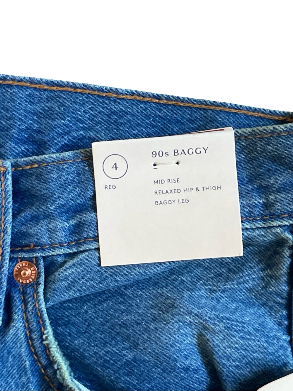 NWT Universal Thread 90s Baggy Mid-Rise Jeans - Size 4 Regular - Picture 5 of 6